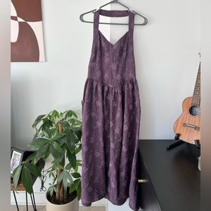 Vintage style embossed embroidery halter midi dress